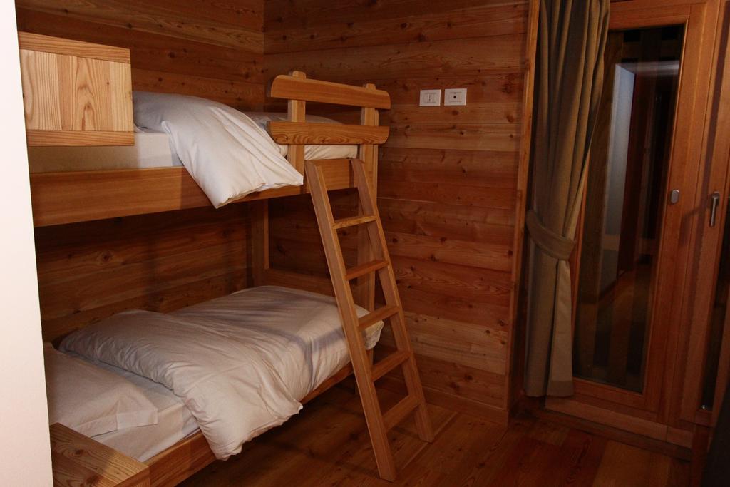 마돈나 디 캄필리오 Pra De La Casa B&B 객실 사진