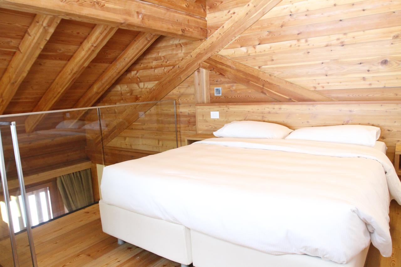 마돈나 디 캄필리오 Pra De La Casa B&B 외부 사진